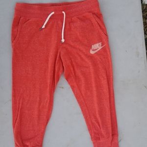 Nike capris